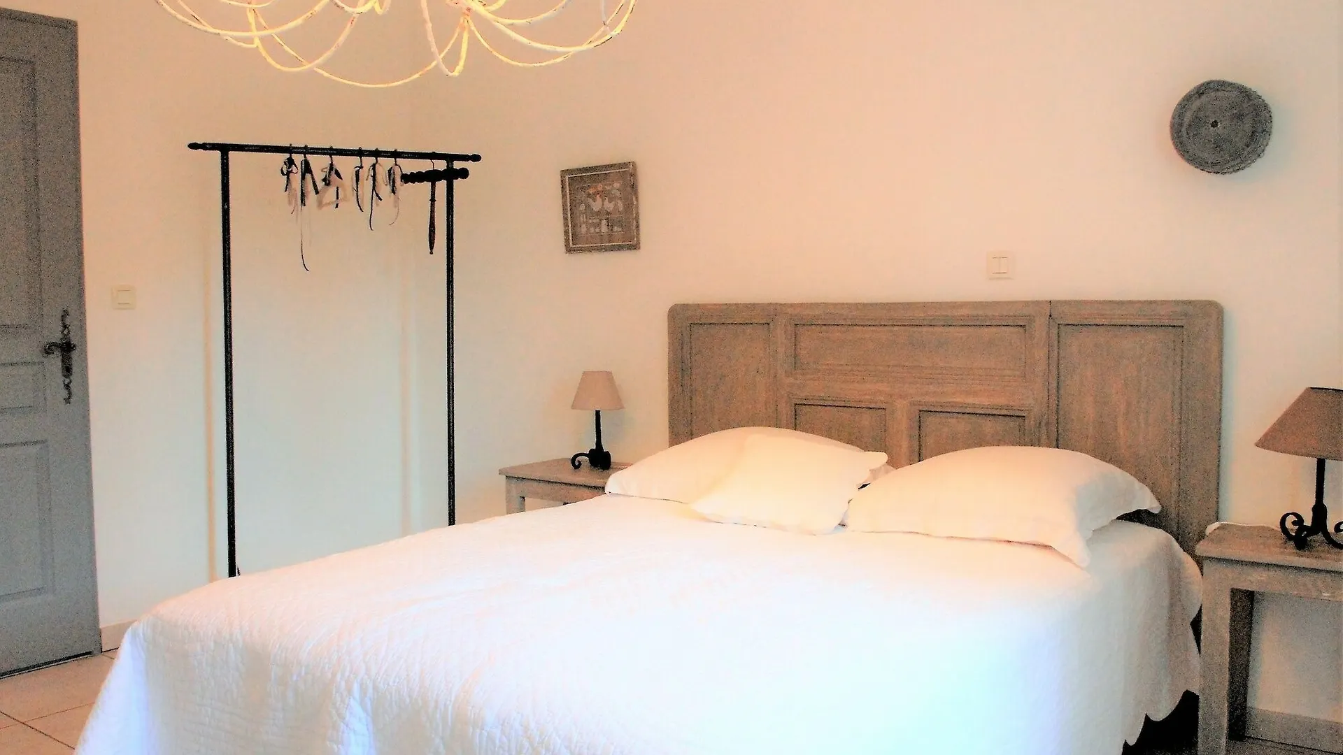 Lousoan Bed and Breakfast Aix-en-Provence
