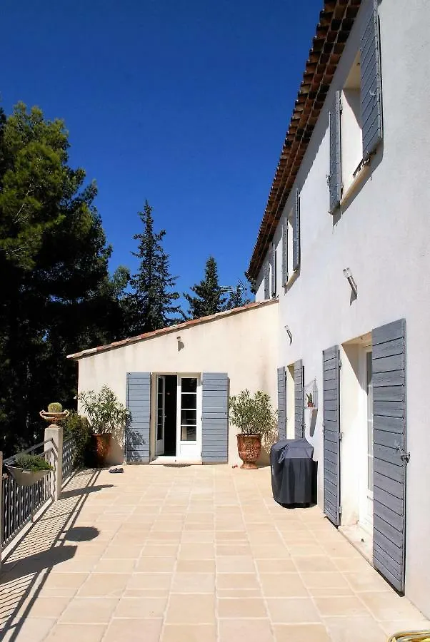 Lousoan Bed and Breakfast Aix-en-Provence Bed & Breakfast